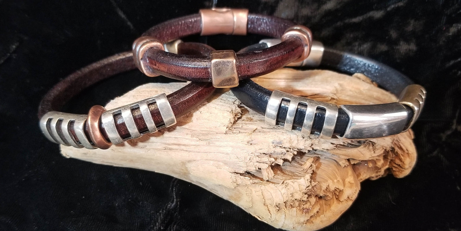 Welcome to the Leather Crafter. Your source of high quality leather and components. We have everything you need for making beautiful jewelry!