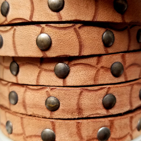 10 mm light brown vintage studded leather