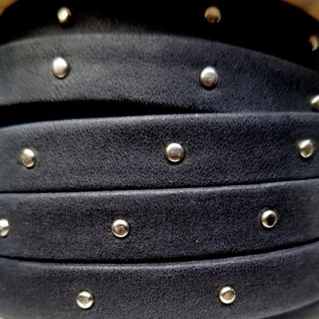 black 10 mm flat leather with round studs