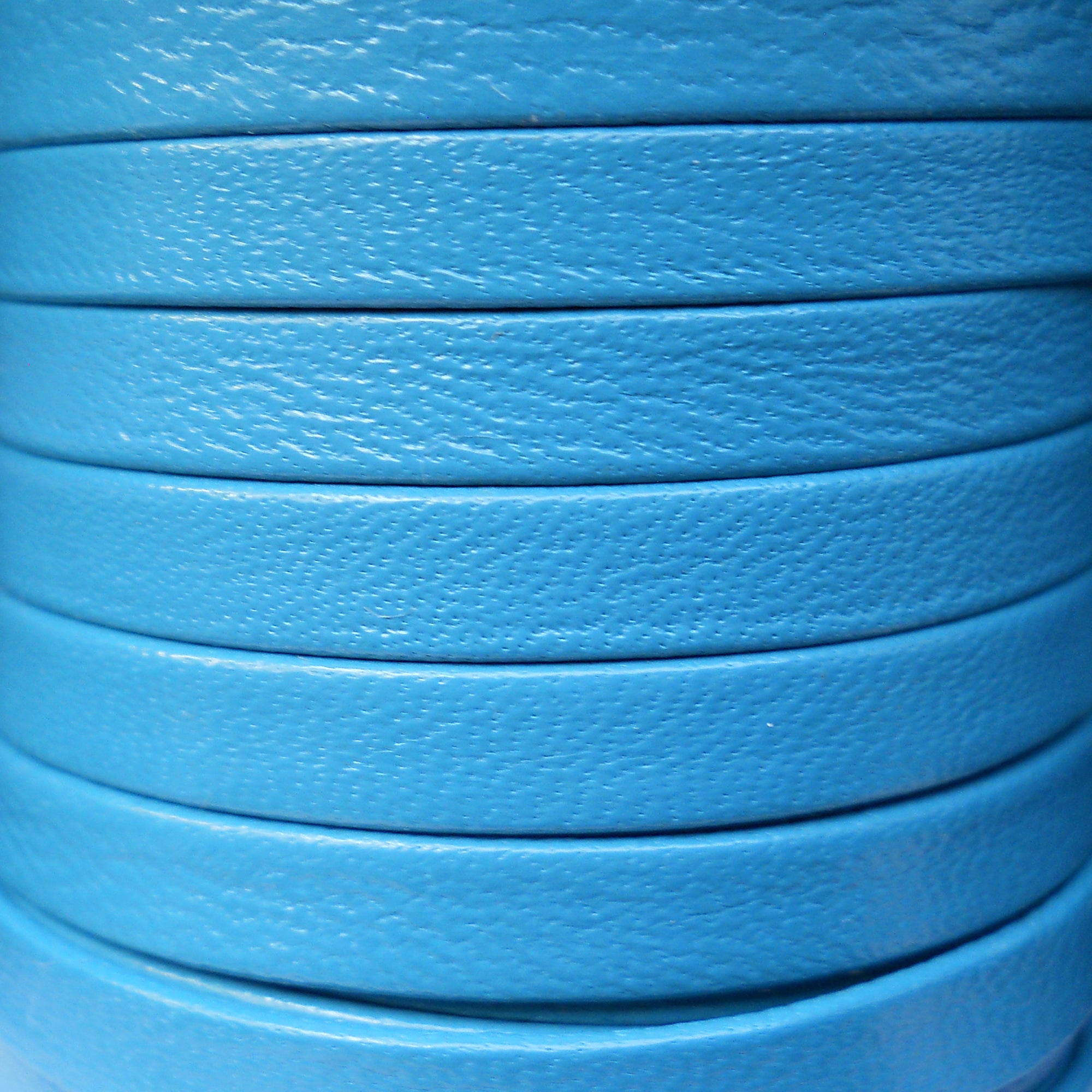 5 mm flat soft turquoise leather finished on both sides